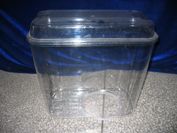 Pulverizando el dispensador de bebidas fr&iacute;as para mantener el jugo (GRT-118L)