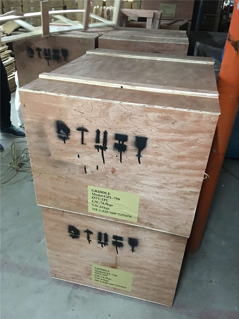 Equipo de cocina Plancha de gas para alimentos de rejilla (GRT-G750)